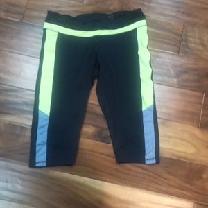 Workout capris
